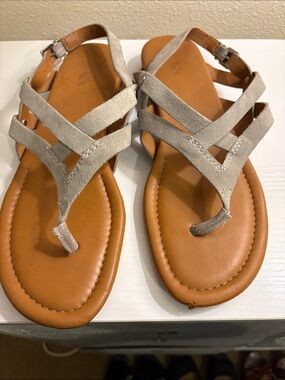 Franco Sarto Taupe Suede Strappy Toe-Ring Sandals
